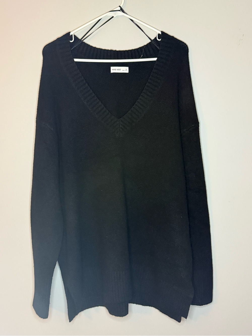 Nine West Black Women's V-Neck Sweater